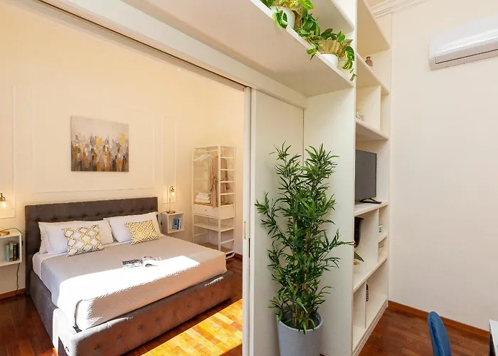 Savoia Exclusive House By Premium Collection
